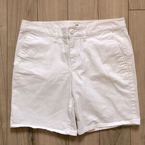 Women’s Vans White Casual Shorts size 5